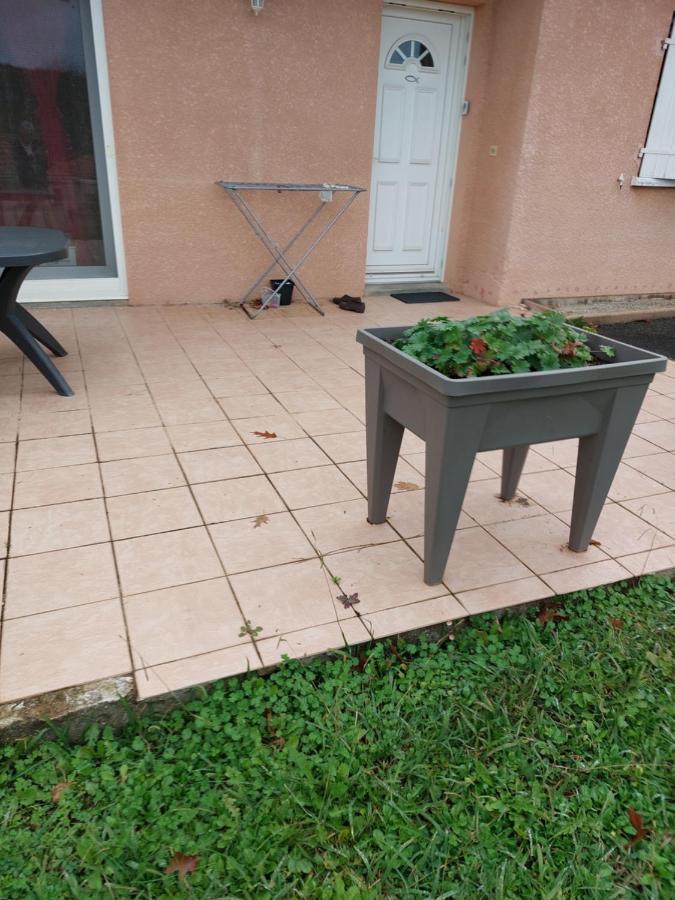 Grande Maison Sur 2000m° De Terrain *